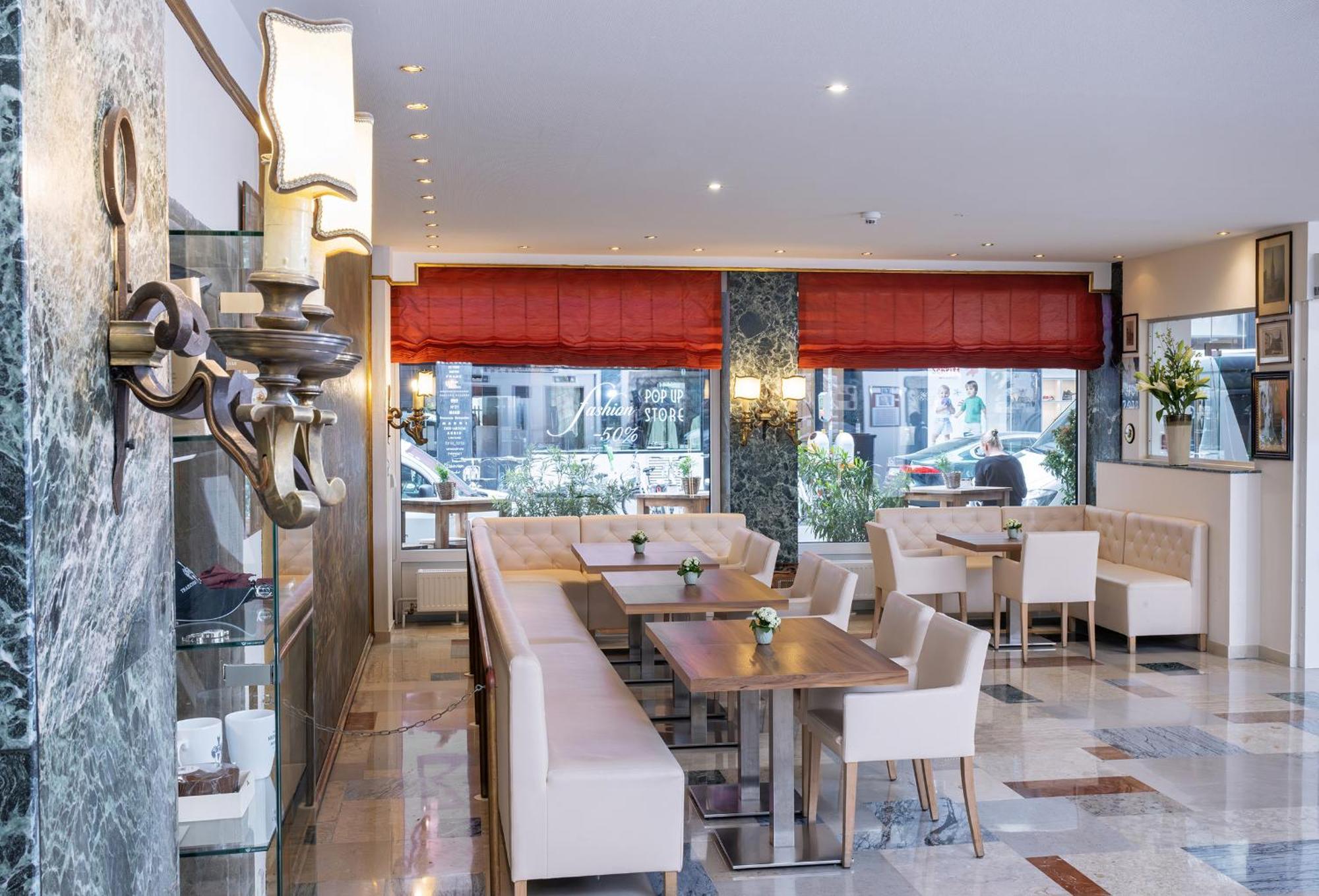 Royal Hotel 4*