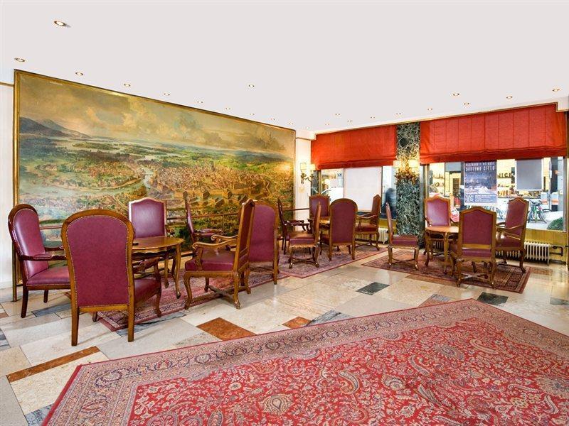 Hotel Royal 4*